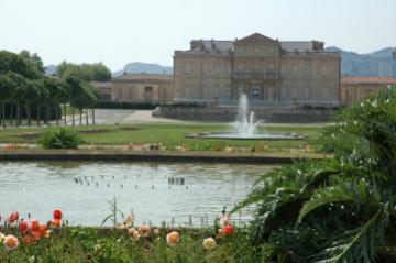 Musée des arts décoratifs, de la faïence et de la mode